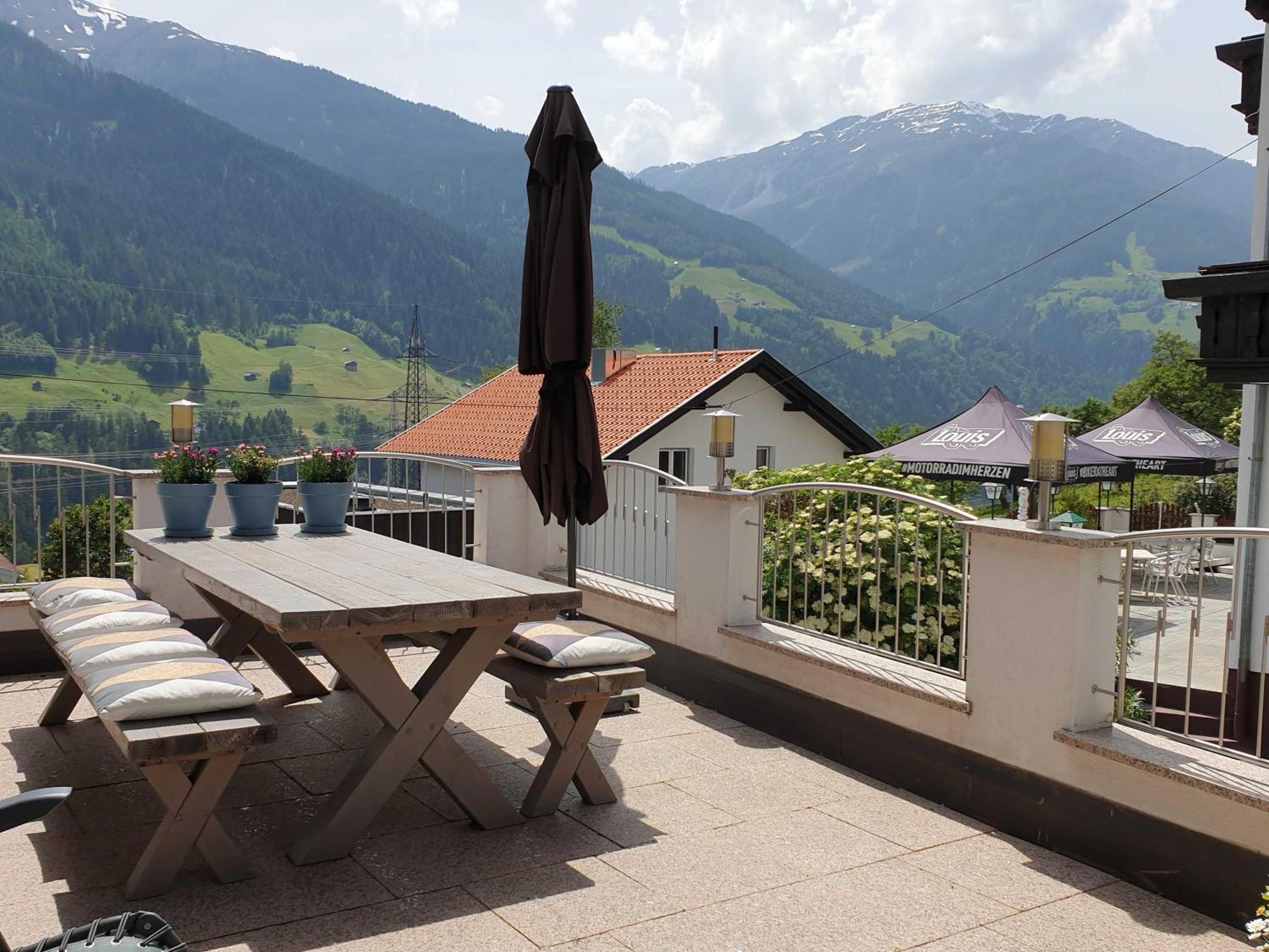 Haus Anna Ein Haus Mit Herz Fliess Cameră foto